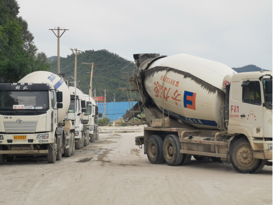 車(chē)載監(jiān)控系統(tǒng) 車(chē)載監(jiān)控系統(tǒng)