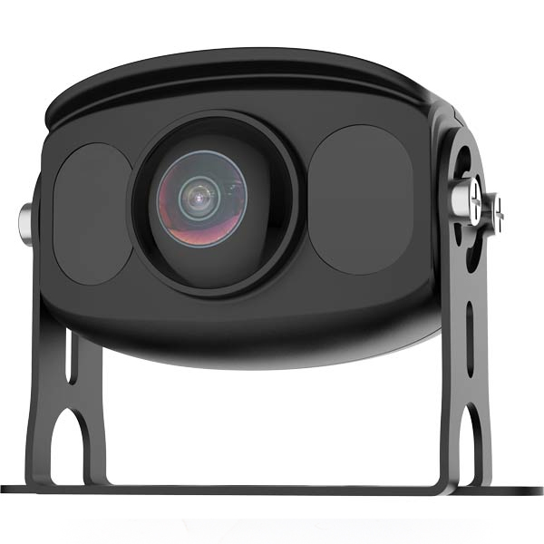 網(wǎng)約車作為城市出行的重要組成部分，其服務(wù)質(zhì)量與安全保障直接關(guān)系到乘客體驗和平臺聲譽。各地網(wǎng)約車監(jiān)管政策逐步趨嚴，車載監(jiān)控系統(tǒng)成為平臺合規(guī)運營的核心配置之一。  當前，多數(shù)網(wǎng)約車平臺要求車載監(jiān)控設(shè)備需具備音視頻同步錄制、實時數(shù)據(jù)上傳、夜間紅外補光等關(guān)鍵功能。設(shè)備安裝位置須覆蓋車內(nèi)前后排區(qū)域，畫面清晰度不低于1080P，確保乘客行為與駕駛狀態(tài)記錄。  在數(shù)據(jù)安全方面，監(jiān)控系統(tǒng)支持視頻加密、防篡改、防丟失等措施。部分平臺規(guī)定錄像保存時間不少于7天，支持后臺調(diào)用與一鍵調(diào)閱，便于事后調(diào)取資料，配合警方或平臺處理糾紛。  通訊模塊方面，多數(shù)平臺明確要求設(shè)備支持4G或5G傳輸，并具備GPS/北斗定位能力，實現(xiàn)軌跡同步上傳與駕駛路線實時查看。同時，系統(tǒng)須可對接平臺后臺，實現(xiàn)數(shù)據(jù)統(tǒng)一監(jiān)管、異常行為預警與服務(wù)過程可追溯。  監(jiān)控系統(tǒng)品牌與產(chǎn)品型號需通過相關(guān)平臺認證，并符合地方交通管理部門制定的技術(shù)規(guī)范。部分城市還將車載監(jiān)控納入網(wǎng)約車資質(zhì)審查范圍，未按要求安裝設(shè)備的車輛無法通過年審與平臺審核。  平臺監(jiān)管逐步標準化，安全硬件成為服務(wù)準入門檻。對于網(wǎng)約車司機而言，合規(guī)配置車載監(jiān)控系統(tǒng)不僅是運營要求，也是保障自身權(quán)益、應對突發(fā)事件的重要手段。建議選擇擁有平臺合作認證、運行穩(wěn)定、售后保障完善的成熟品牌產(chǎn)品，以確保穩(wěn)定運行與合法使用